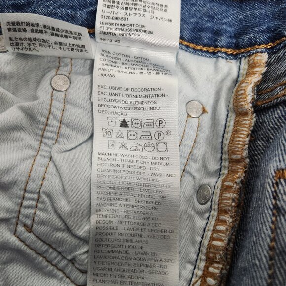 Levis Premium 501 Jeans Men 28x32 Button Fly Medium Wash Blue Denim Straight Fit - Picture 8 of 10